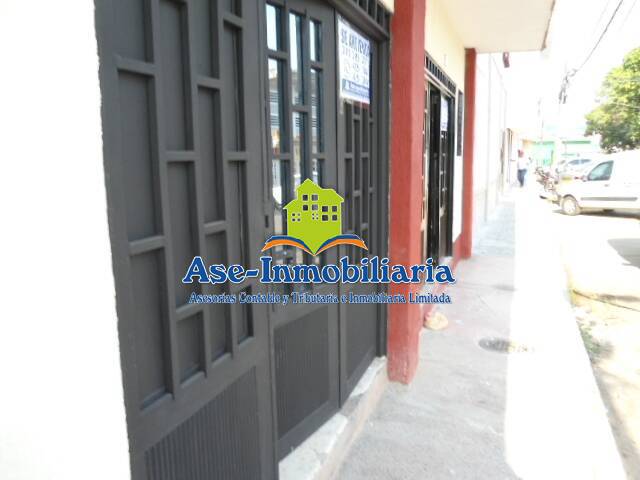 Salón Comercial para Alquiler en Florencia - 2