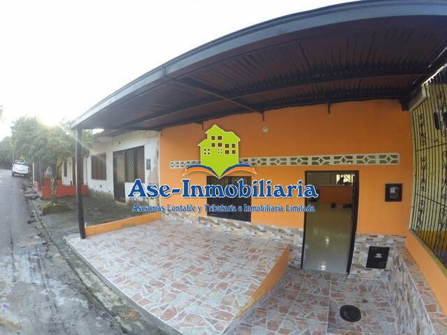 #693 - Casa para Venta en Florencia - CAQ - 2