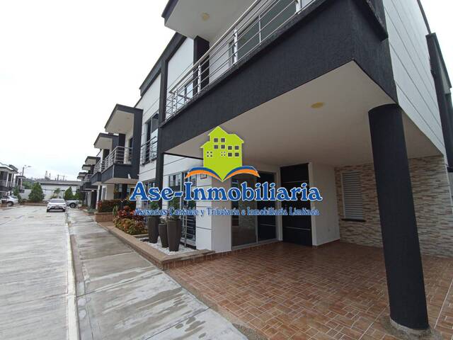 #938 - Casa para Venta en Florencia - CAQ - 2