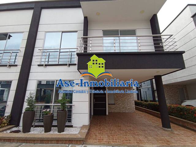 Venta en Conjunto Altos de San Jorge - Florencia