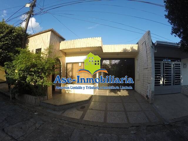 #113 - Casa para Venta en Florencia - CAQ - 2