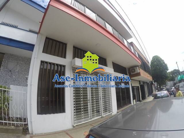 Punto Comercial para Alquiler en Florencia - 2
