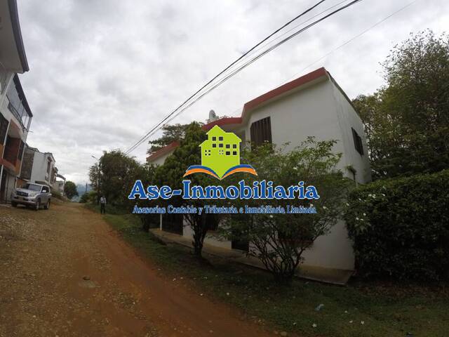 #401 - Casa para Venta en Florencia - CAQ
