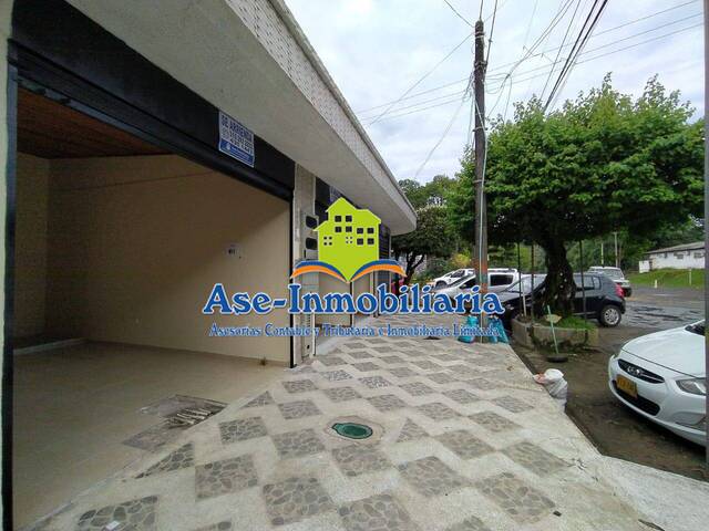 Punto Comercial para Alquiler en Florencia - 2