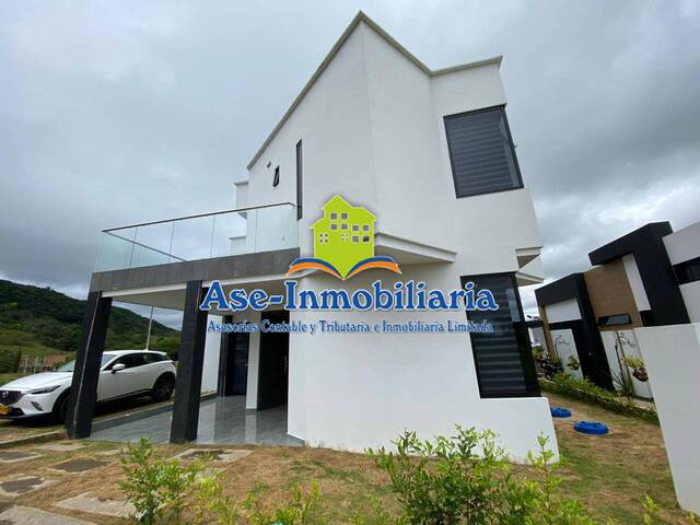 #550 - Casa para Alquiler en Florencia - CAQ