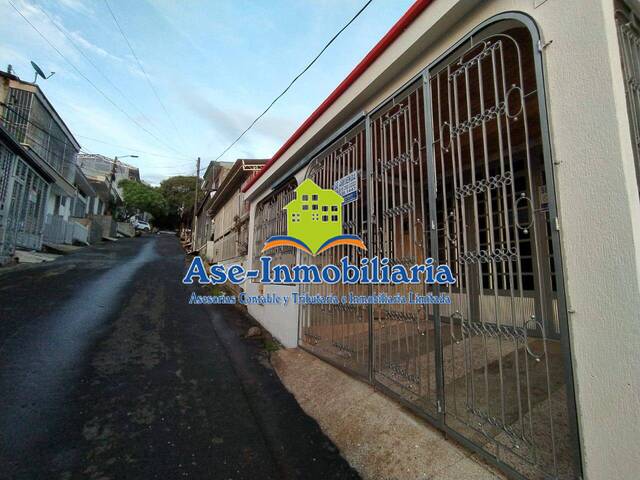 #563 - Casa para Alquiler en Florencia - CAQ