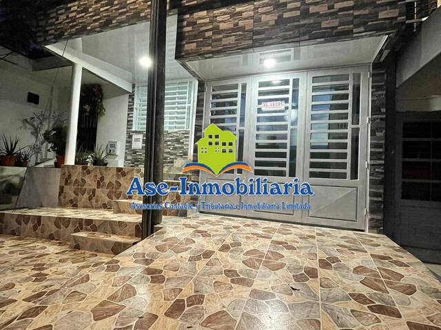 #566 - Casa para Venta en Florencia - CAQ - 2