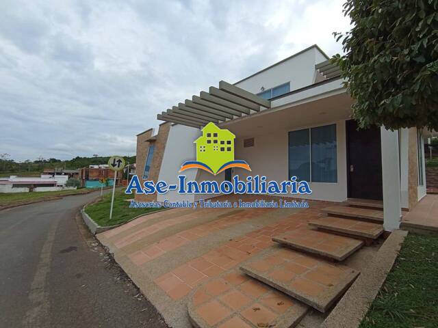 #586 - Casa para Alquiler en Florencia - CAQ