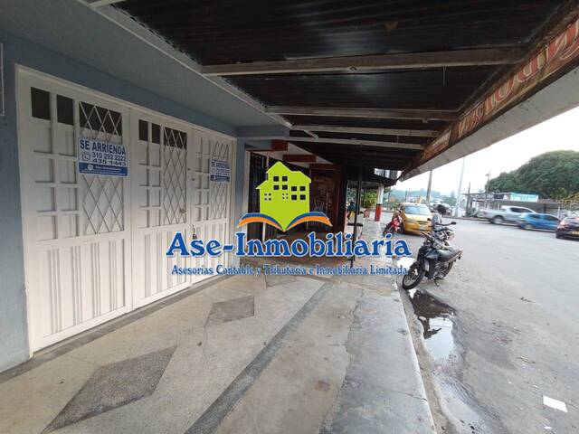 Salón Comercial para Alquiler en Florencia - 2