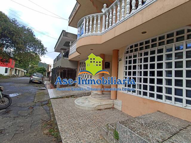 #704 - Casa para Alquiler en Florencia - CAQ