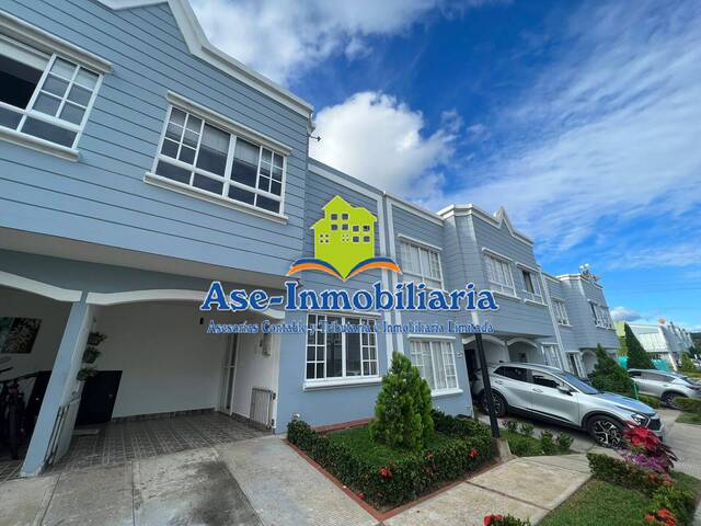 #726 - Casa para Alquiler en Florencia - CAQ