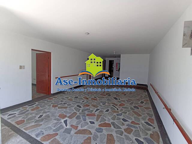 Edificio comercial para Alquiler en Florencia - 4