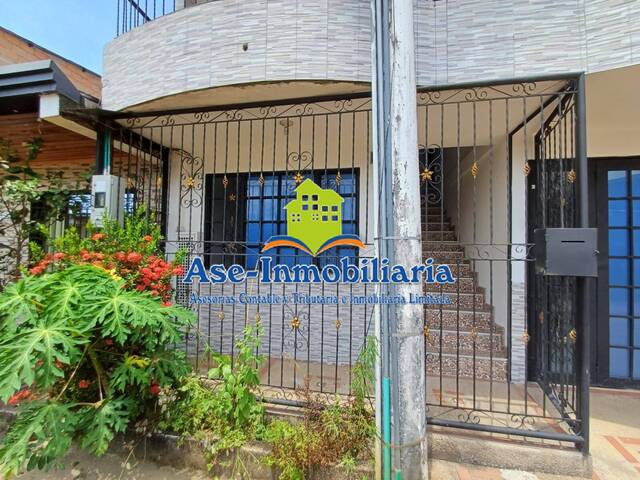 #733 - Casa para Venta en Florencia - CAQ - 2