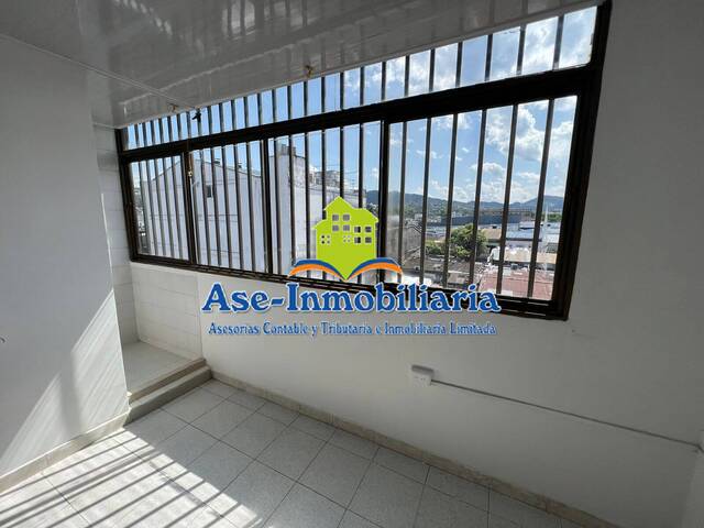 Oficina para Alquiler en Florencia - 3