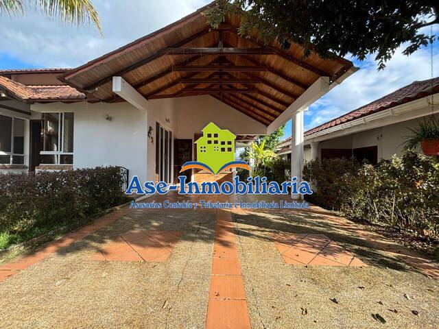 #844 - Casa para Venta en Florencia - CAQ - 2