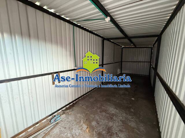 Punto Comercial para Alquiler en Florencia - 4