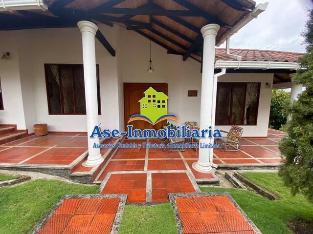 Alquiler en Condominio Colinas de San Antonio - Florencia