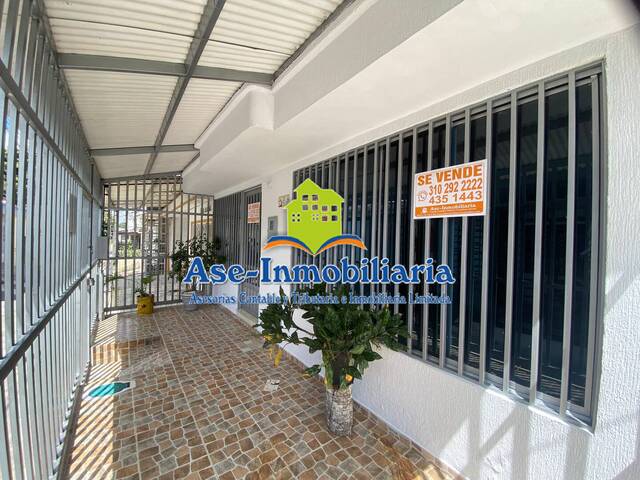 #928 - Casa para Venta en Florencia - CAQ - 2