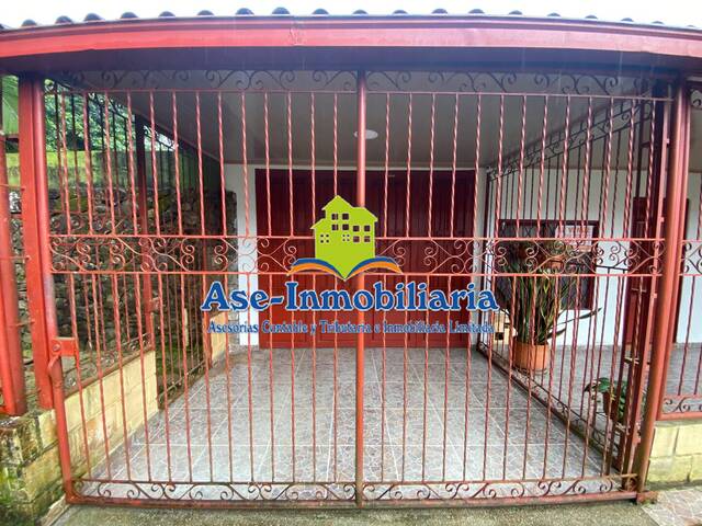 #947 - Casa para Venta en Florencia - CAQ - 1