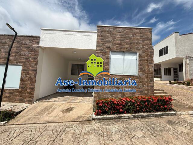 #891 - Casa para Alquiler en Florencia - CAQ