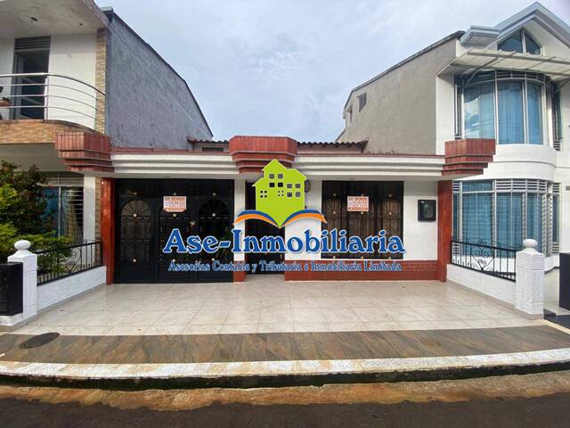 #968 - Casa para Venta en Florencia - CAQ - 2