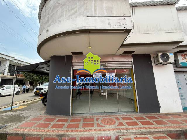 #982 - Salón Comercial para Alquiler en Florencia - CAQ - 2