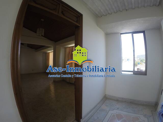 Oficina para Alquiler en Florencia - 3