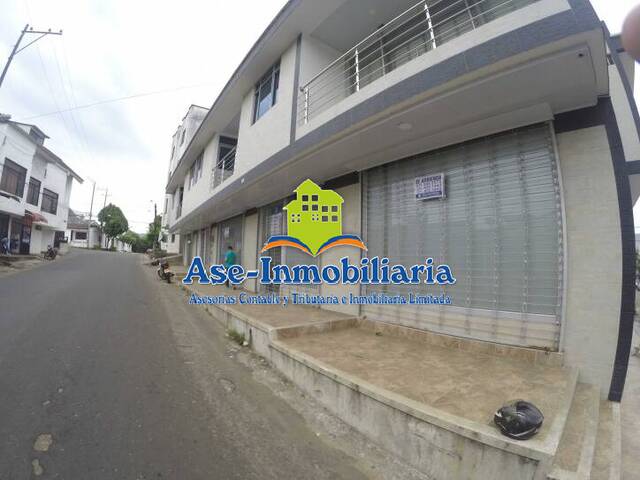 Punto Comercial para Alquiler en Florencia - 3