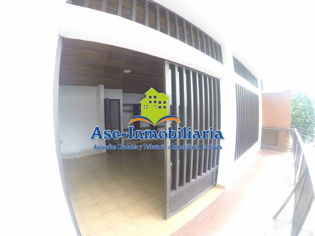 Punto Comercial para Alquiler en Florencia - 3