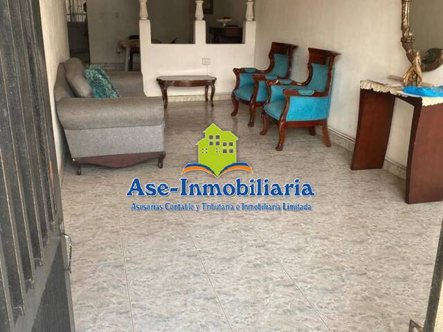 #581 - Casa para Venta en Florencia - CAQ - 2